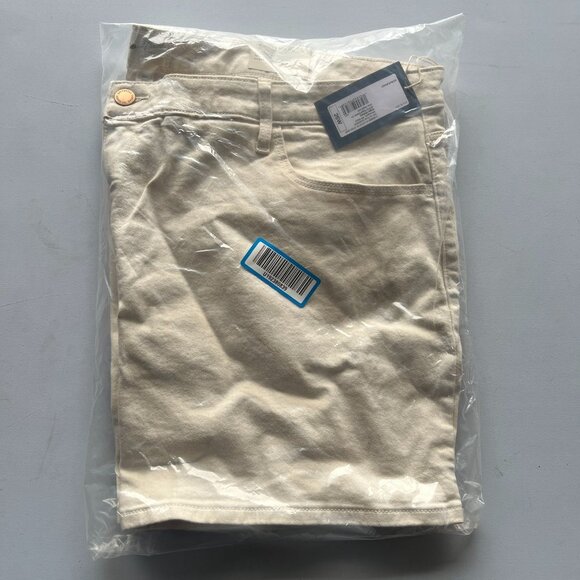 Universal Thread Women's Plus Size High-Rise Midi Jean Shorts Off-White 26W - Picture 2 of 5